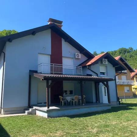 Sarajevo Apartment *
